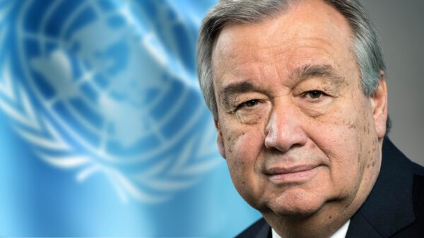 Guterres vence prémio Zayed e doa dinheiro ao Alto Comissariado para os Refugiados